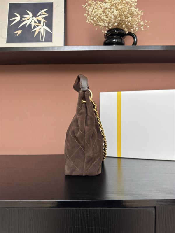 2026131204526408 700